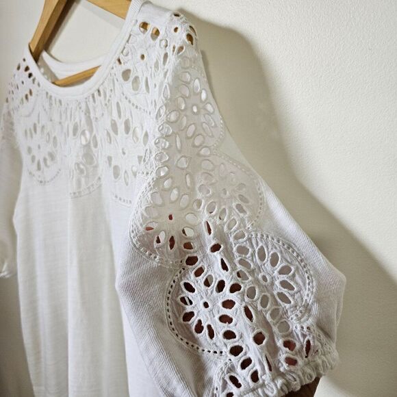 EUC LIKE NEW LOFT WHOTE CUT OUT ANGLAISE TOP SIZE SMALL - Picture 9 of 15